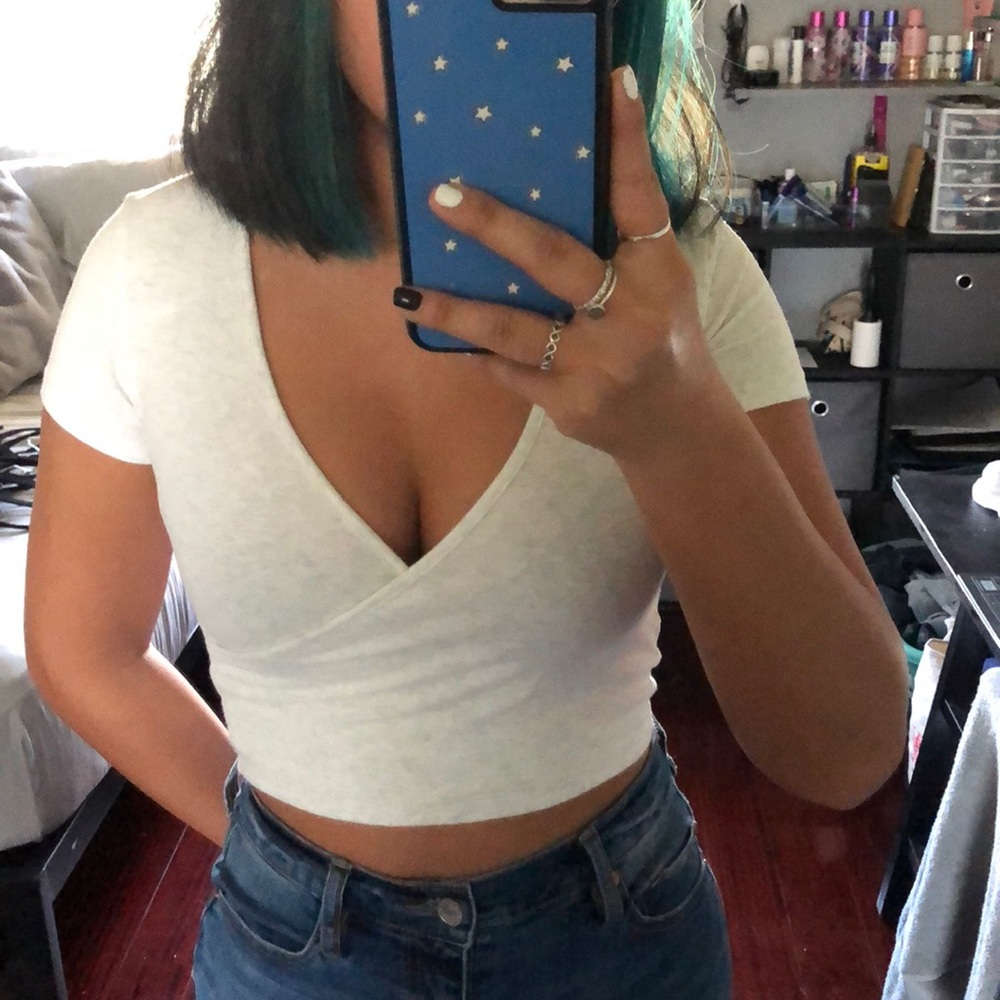 cross front crop top